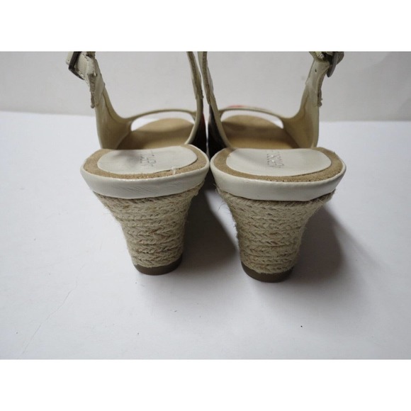 Aerosoles Size 7.5 Wide Wedge Heel Slingback Sandal Heels Beige Dozen Roses - Picture 4 of 11